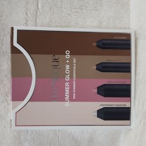 Trestique. SUMMER GLOW+GO. Mini summer essentials set